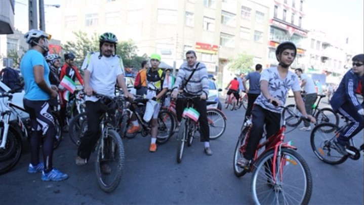 برگزاری همایش بزرگ دوچرخه سواری شهروندان